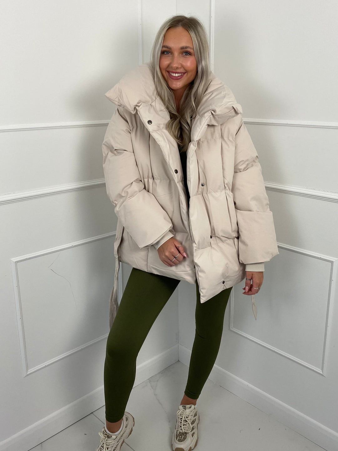 Karly | Short Belted Winter Puffer Jacket with Hood