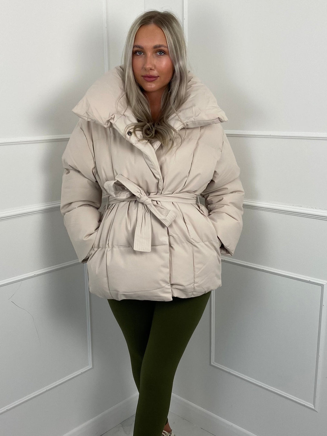 Karly | Short Belted Winter Puffer Jacket with Hood