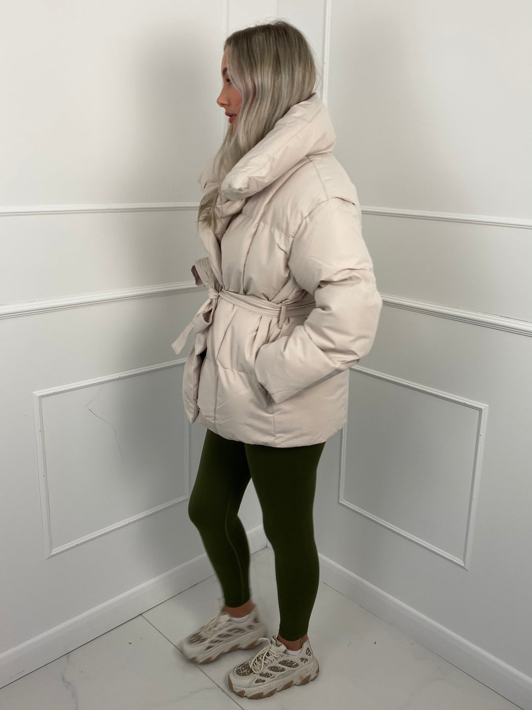 Karly | Short Belted Winter Puffer Jacket with Hood