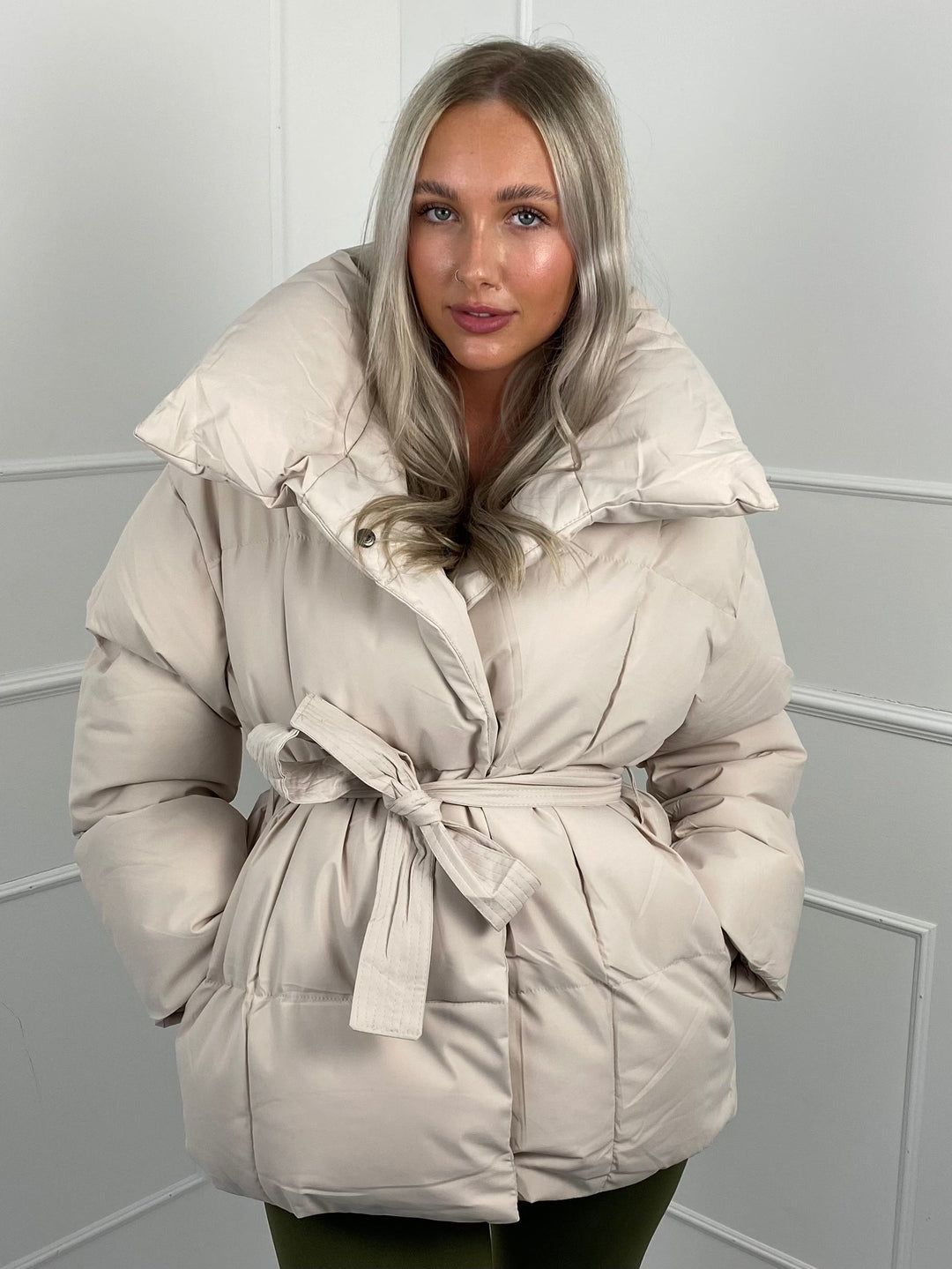 Karly | Short Belted Winter Puffer Jacket with Hood