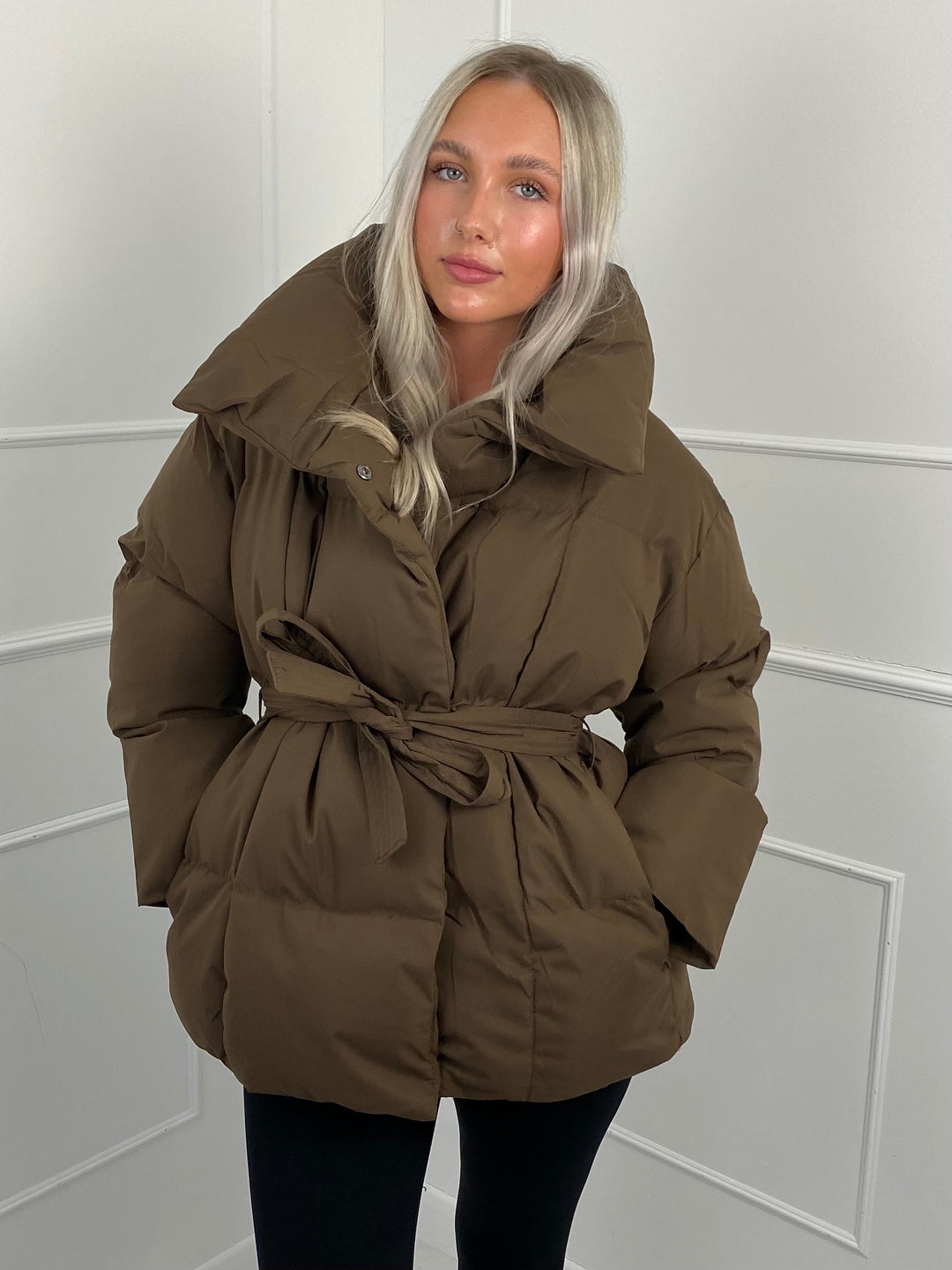 Karly | Short Belted Winter Puffer Jacket with Hood
