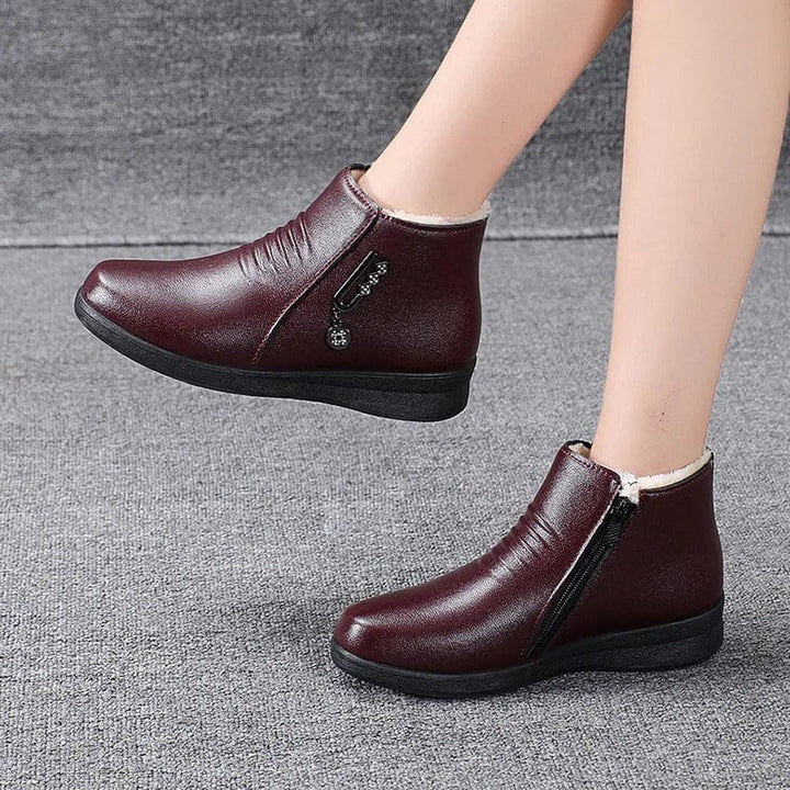 Women's Fur Lined Side Zip Flat Winter Ankle Boots