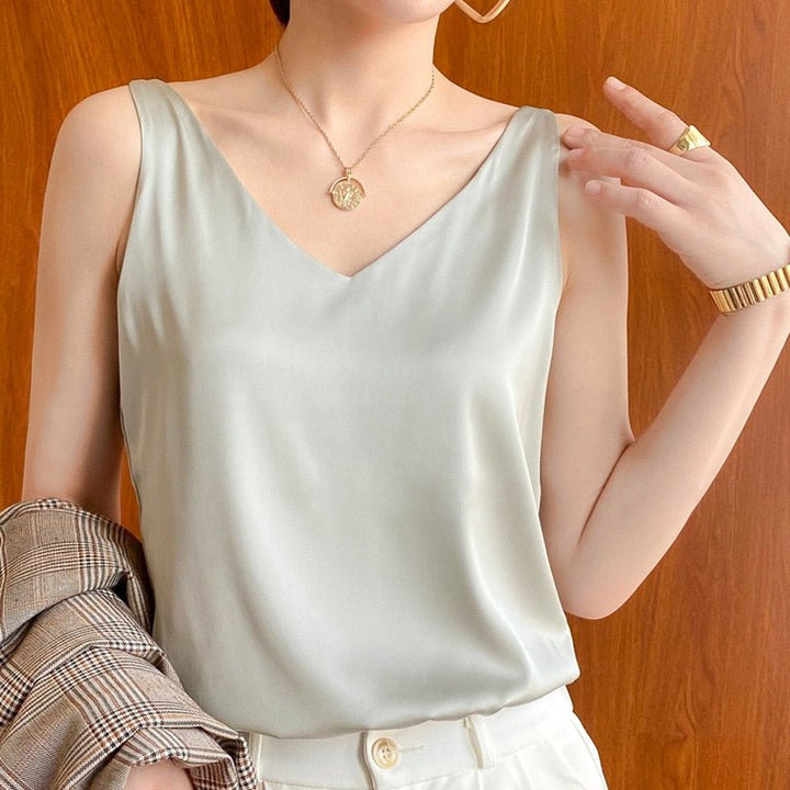 Women Spring Elegant Sleeveless Metallic Knit Top